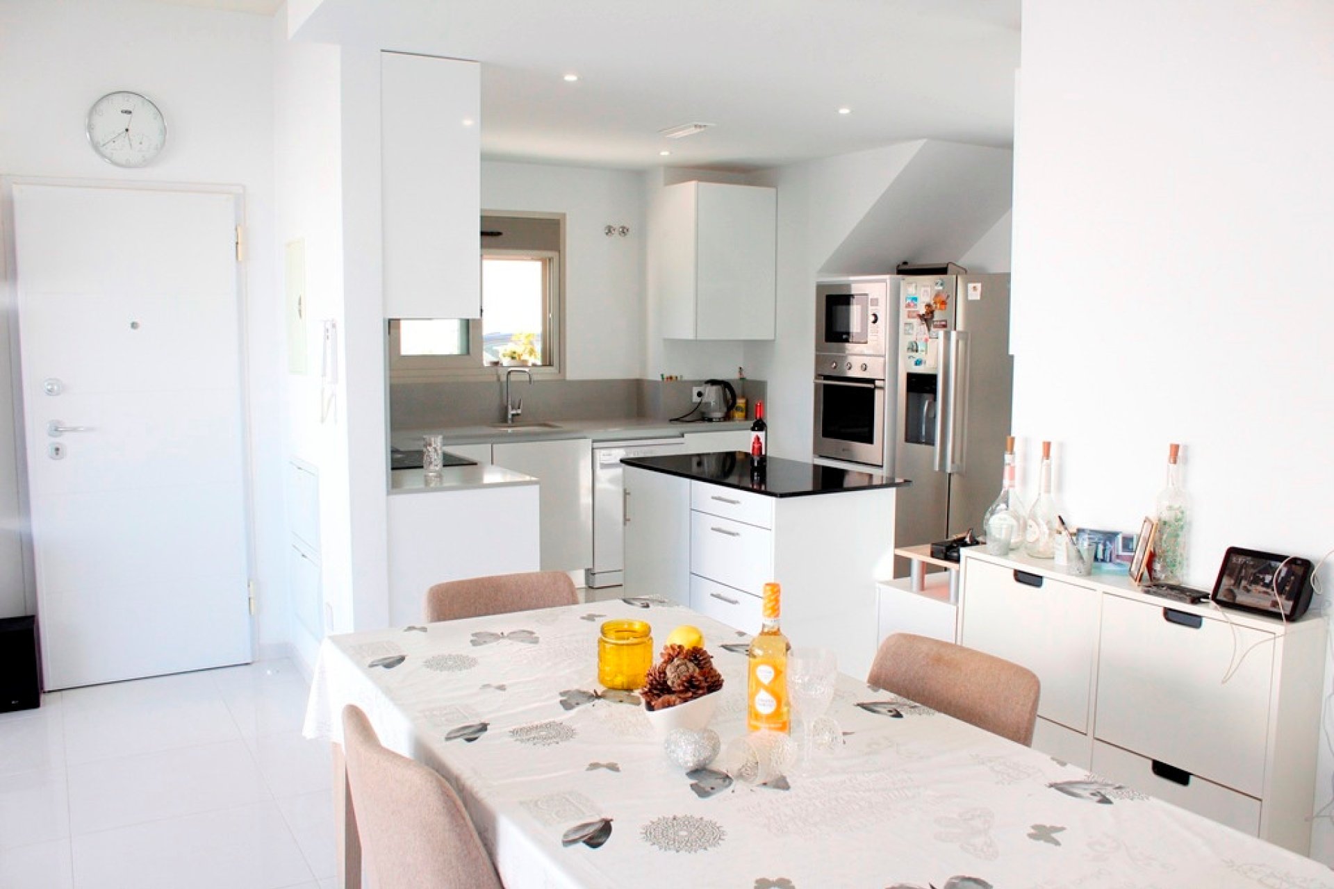 Resale - Villa -
San Miguel de Salinas