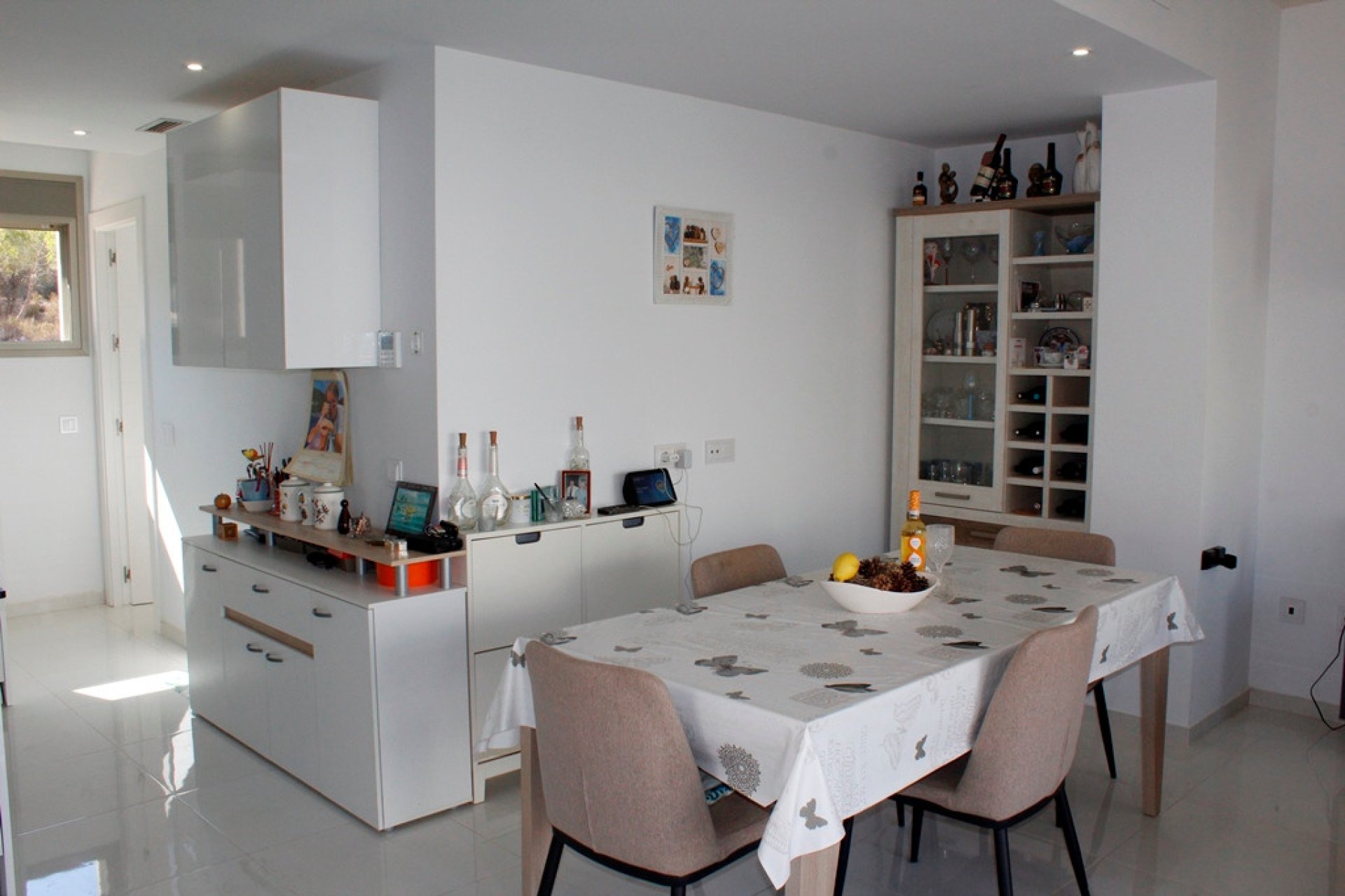 Resale - Villa -
San Miguel de Salinas