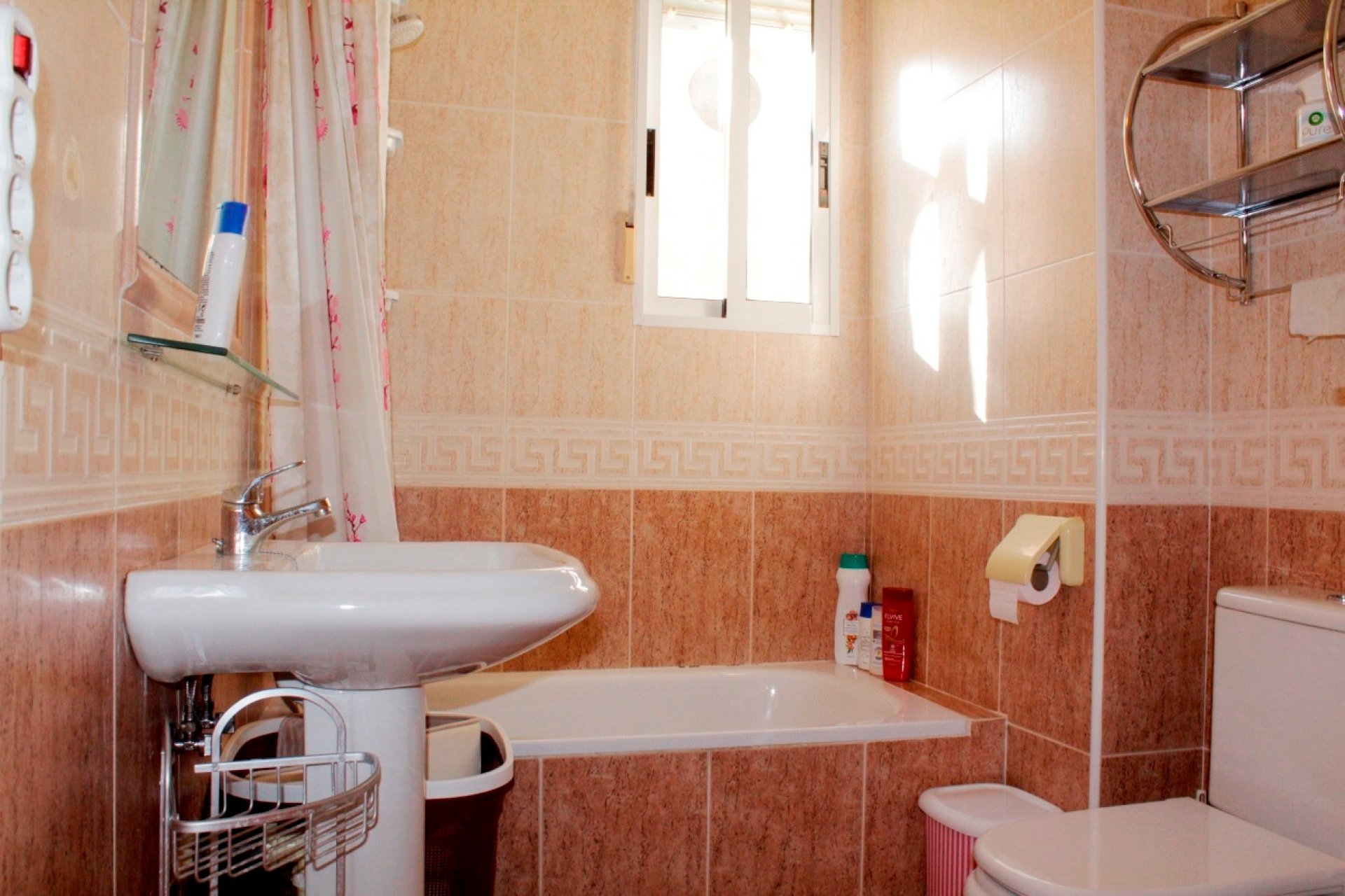 Resale - Villa -
Torre de la Horadada