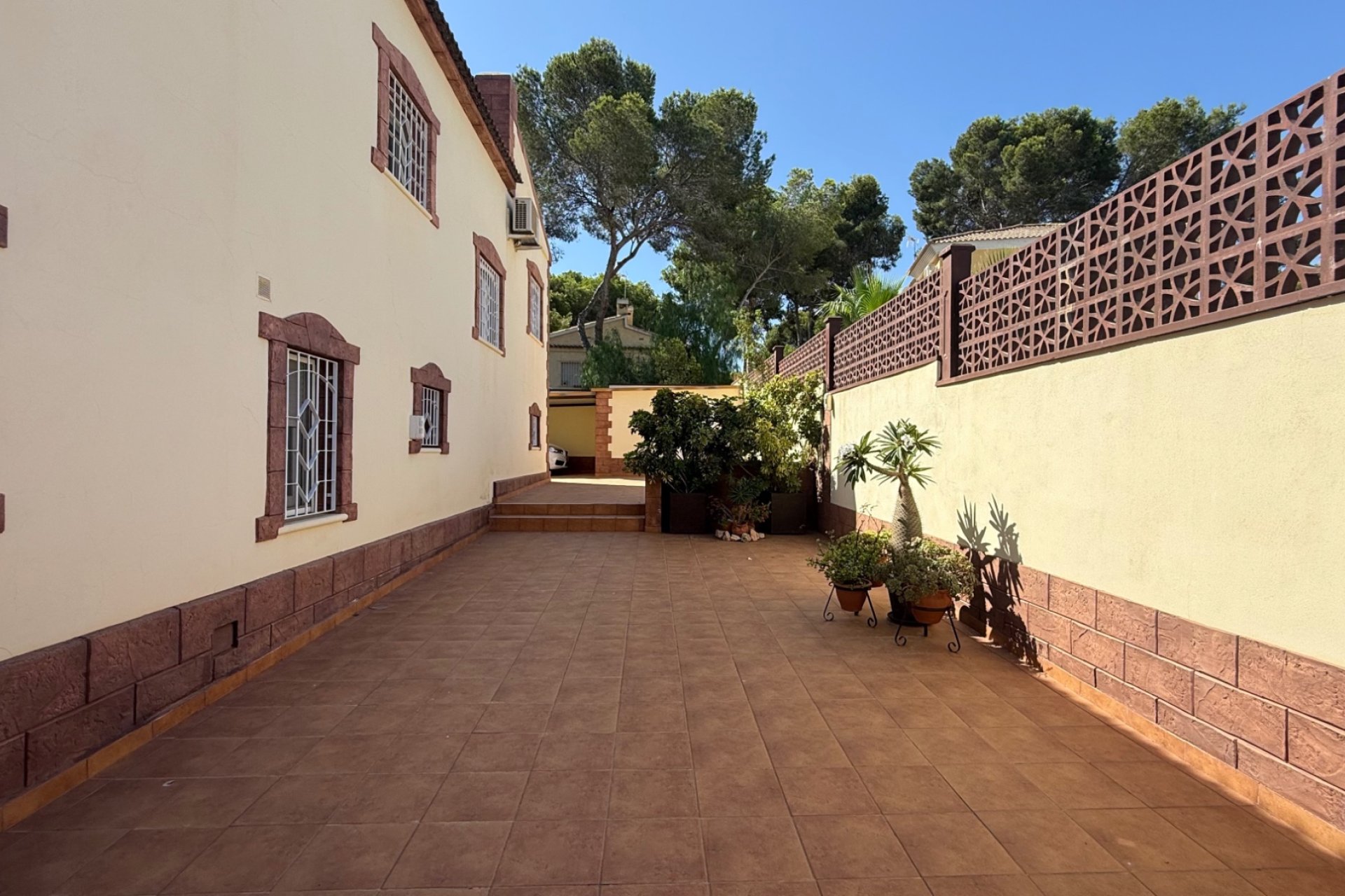 Resale - Villa -
Torrevieja - Costa Blanca Sur