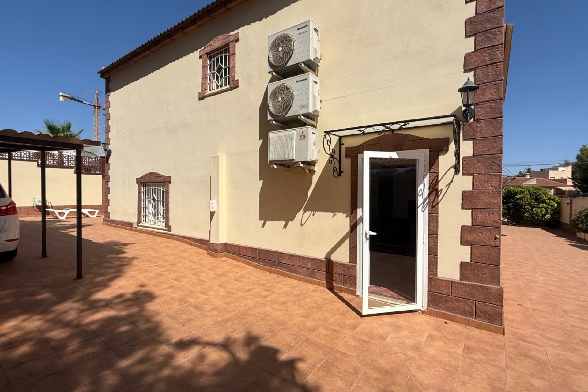 Resale - Villa -
Torrevieja - Costa Blanca Sur