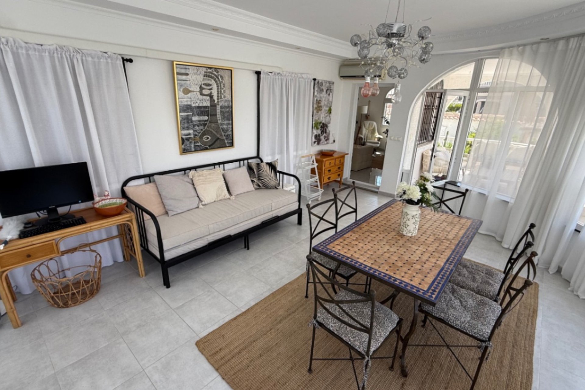 Resale - Villa -
Torrevieja - Costa Blanca Sur