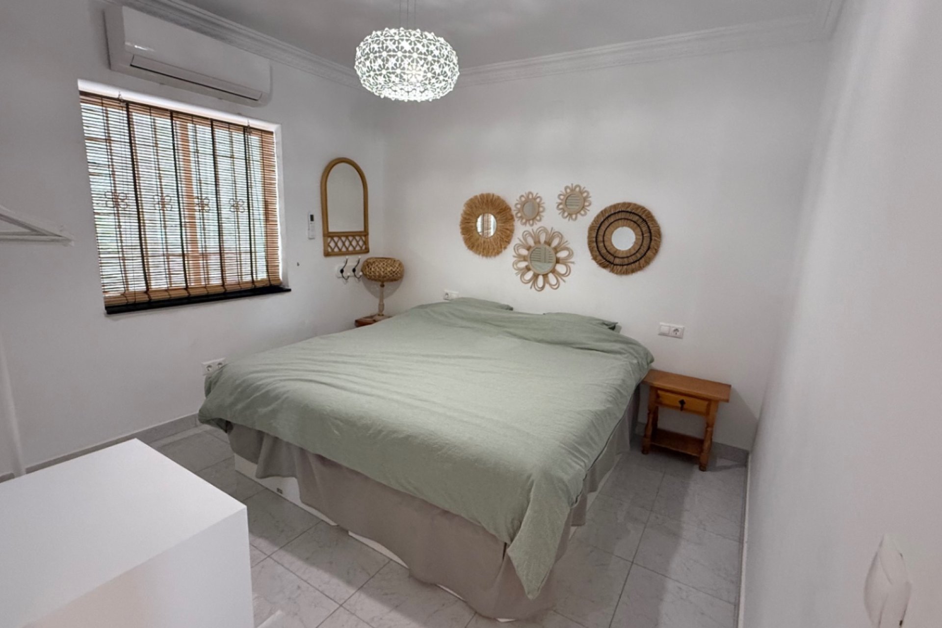 Resale - Villa -
Torrevieja - Costa Blanca Sur