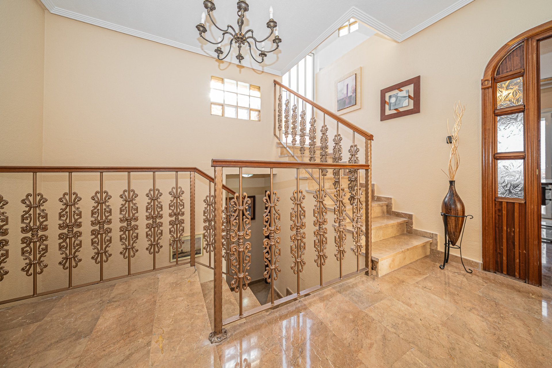 Resale - Villa -
Torrevieja - El Chaparral