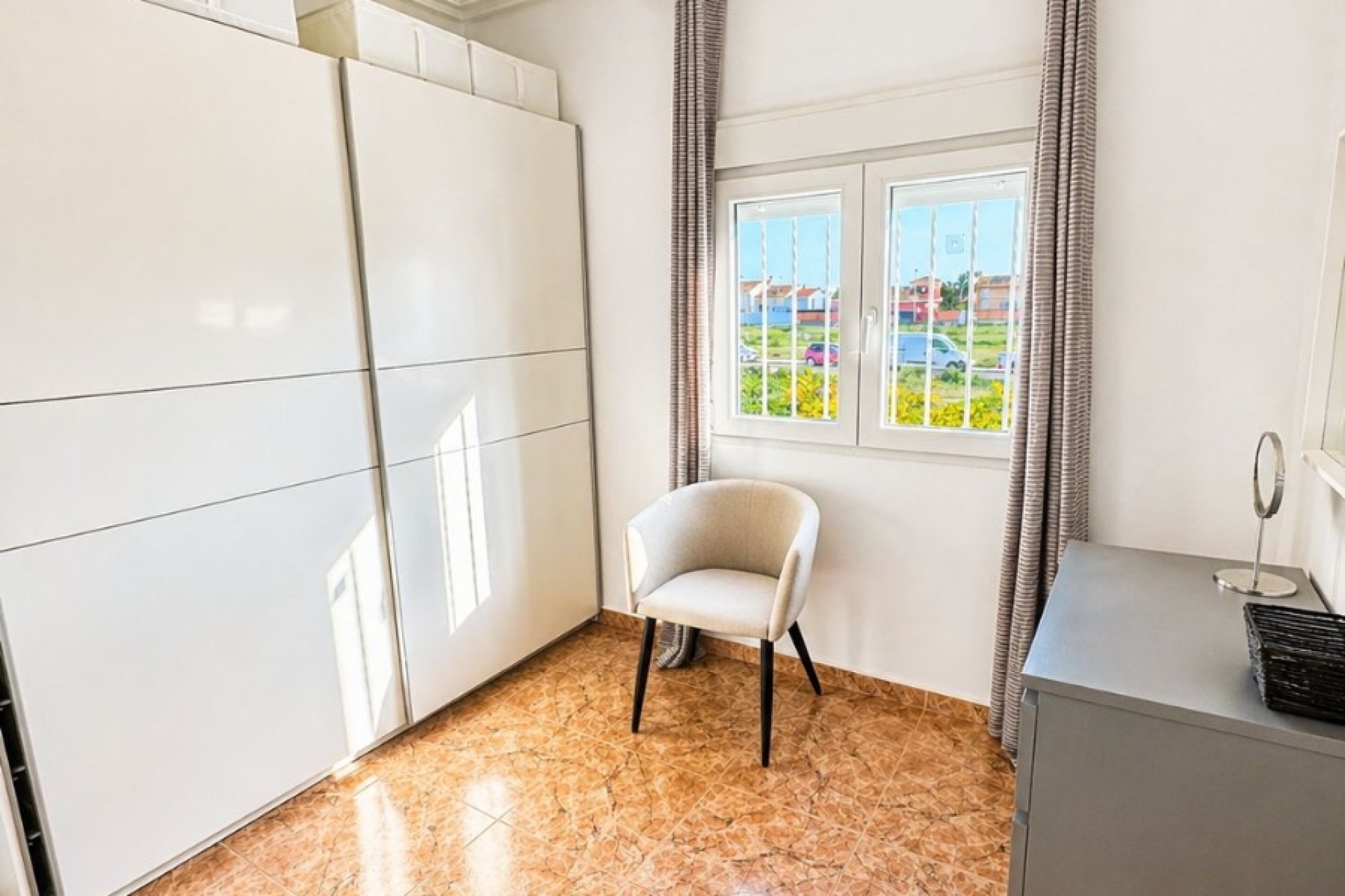 Resale - Villa -
Torrevieja - Nueva Torrevieja - Aguas Nuevas