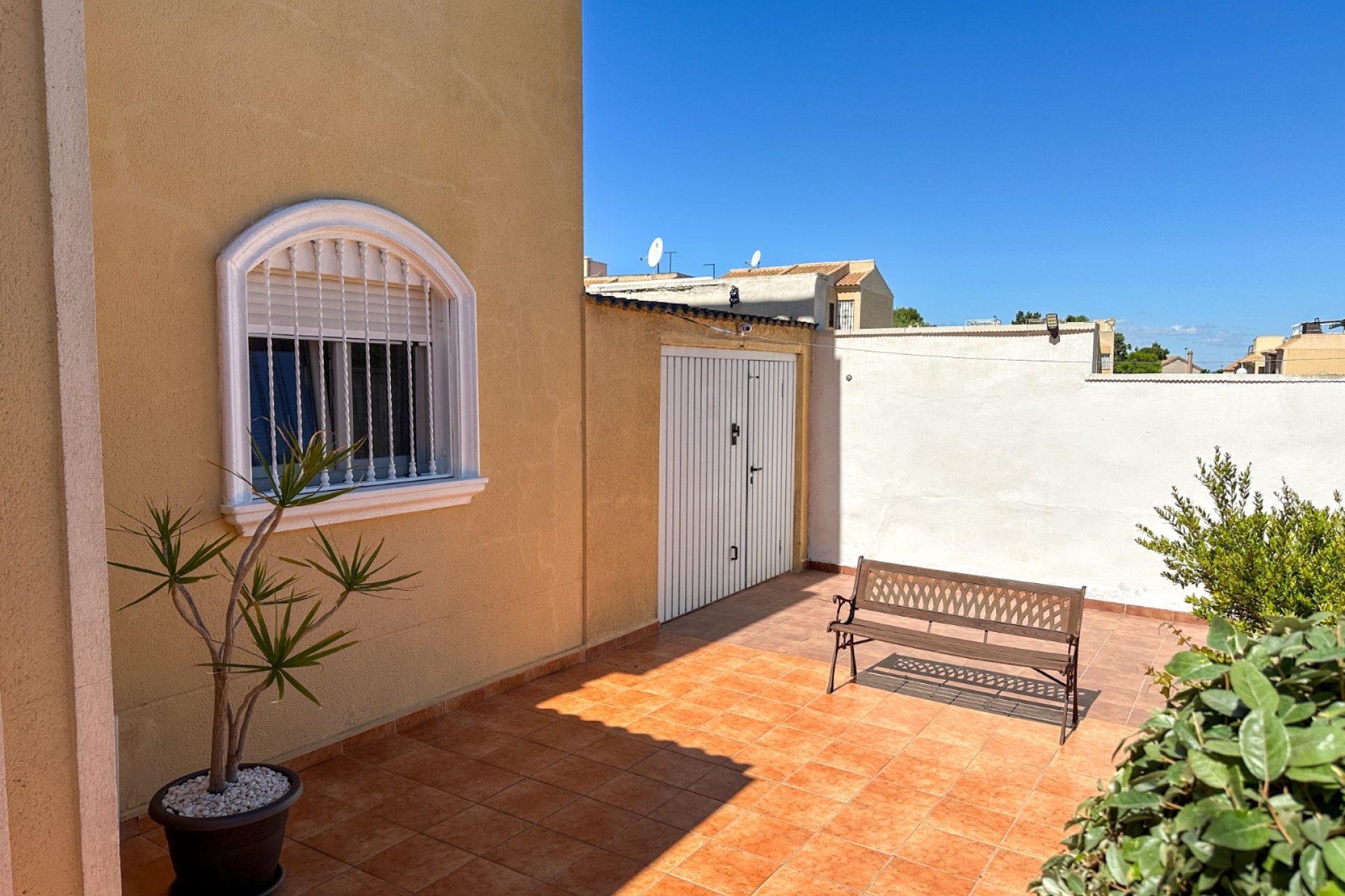 Resale - Villa -
Torrevieja - Nueva Torrevieja - Aguas Nuevas