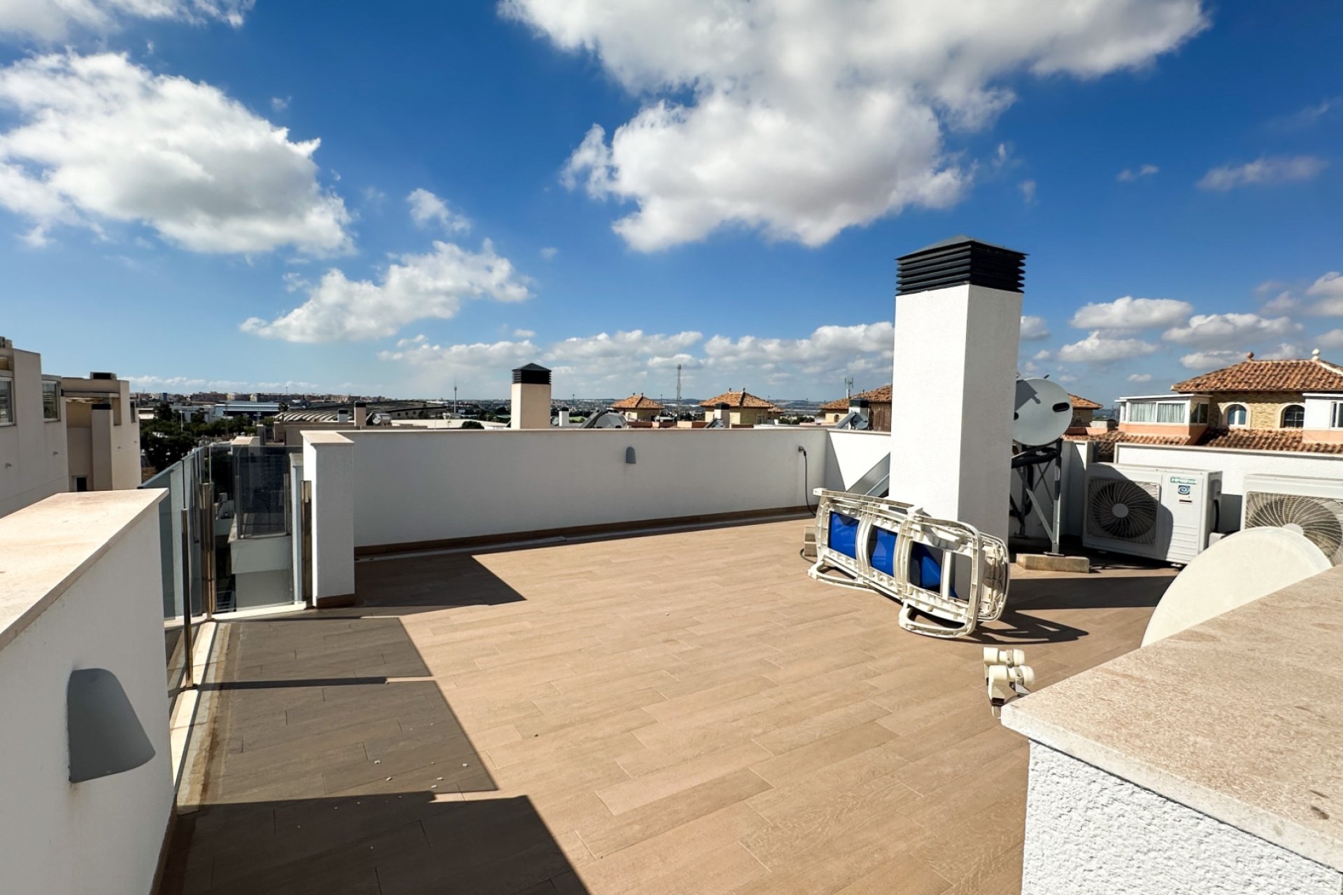 Resale - Villa -
Torrevieja - Nueva Torrevieja - Aguas Nuevas