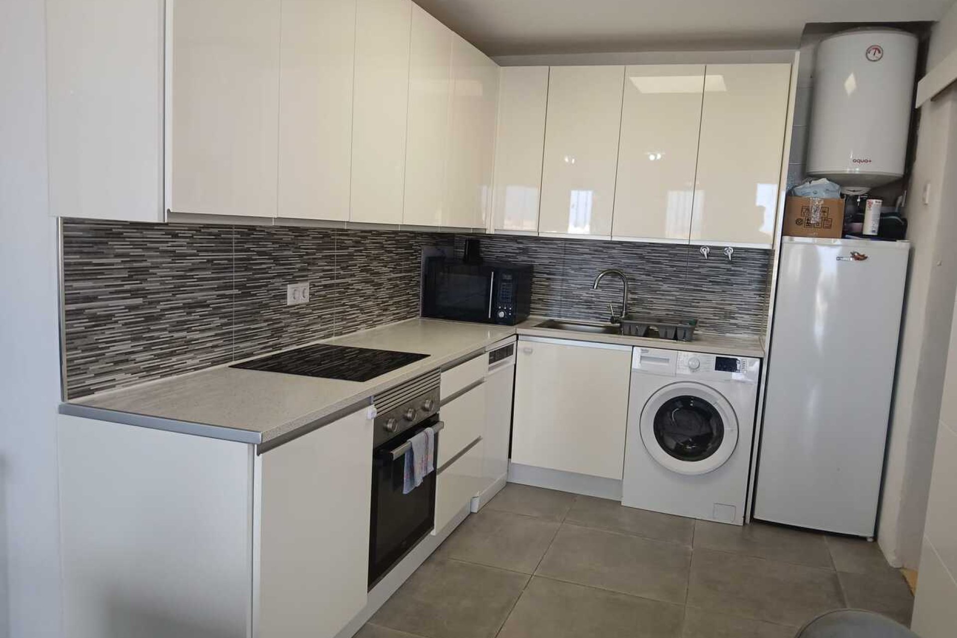 Resale - Villa -
Villamartín - Blue Lagoon