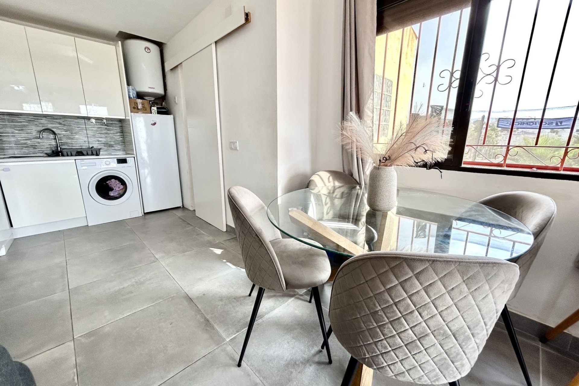 Resale - Villa -
Villamartín - Blue Lagoon