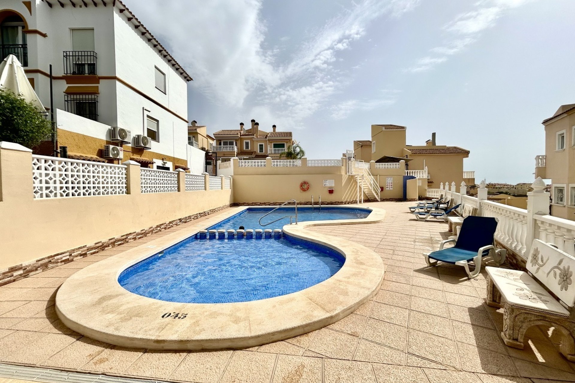 Resale - Villa -
Villamartín - Blue Lagoon