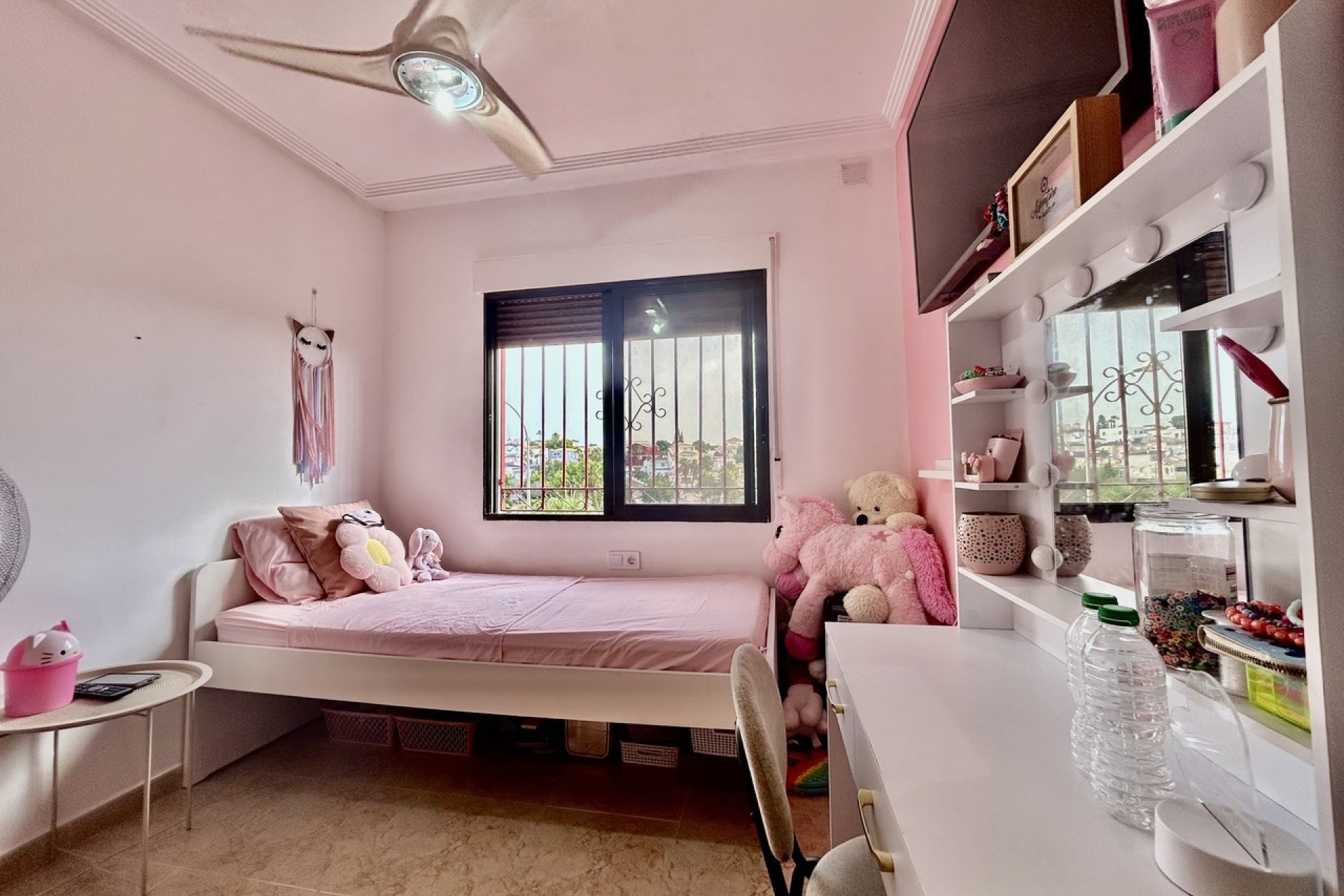 Resale - Villa -
Villamartín - Blue Lagoon
