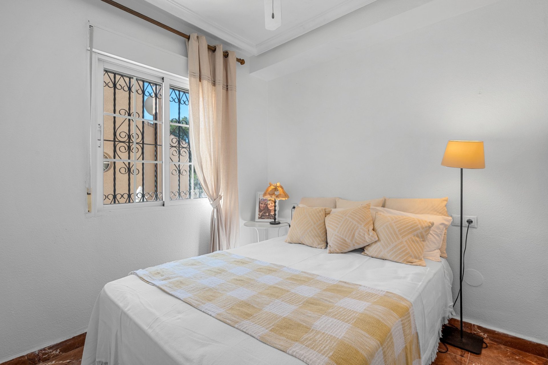 Resale - Villa -
Villamartín - Blue Lagoon