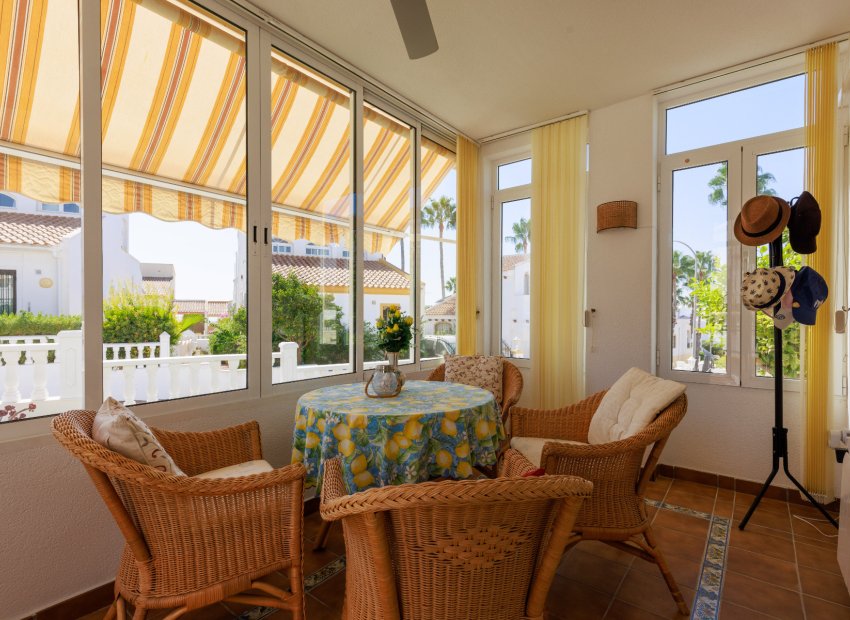 Resale - Villa -
Villamartín - La Rioja