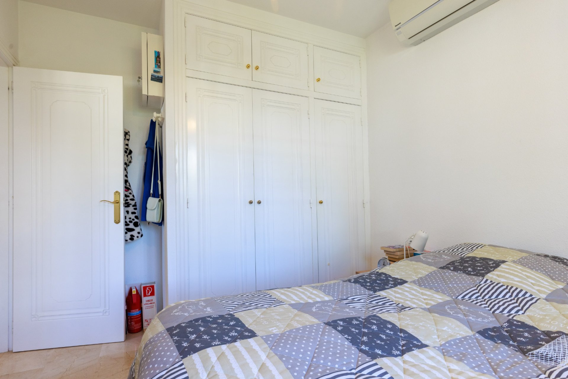Resale - Villa -
Villamartín - La Rioja