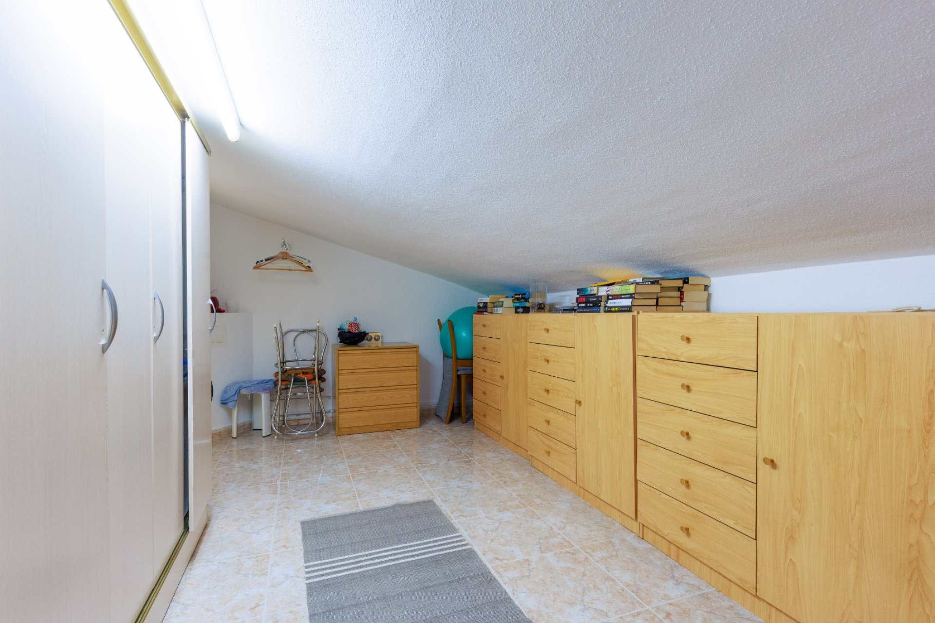 Resale - Villa -
Villamartín - La Rioja