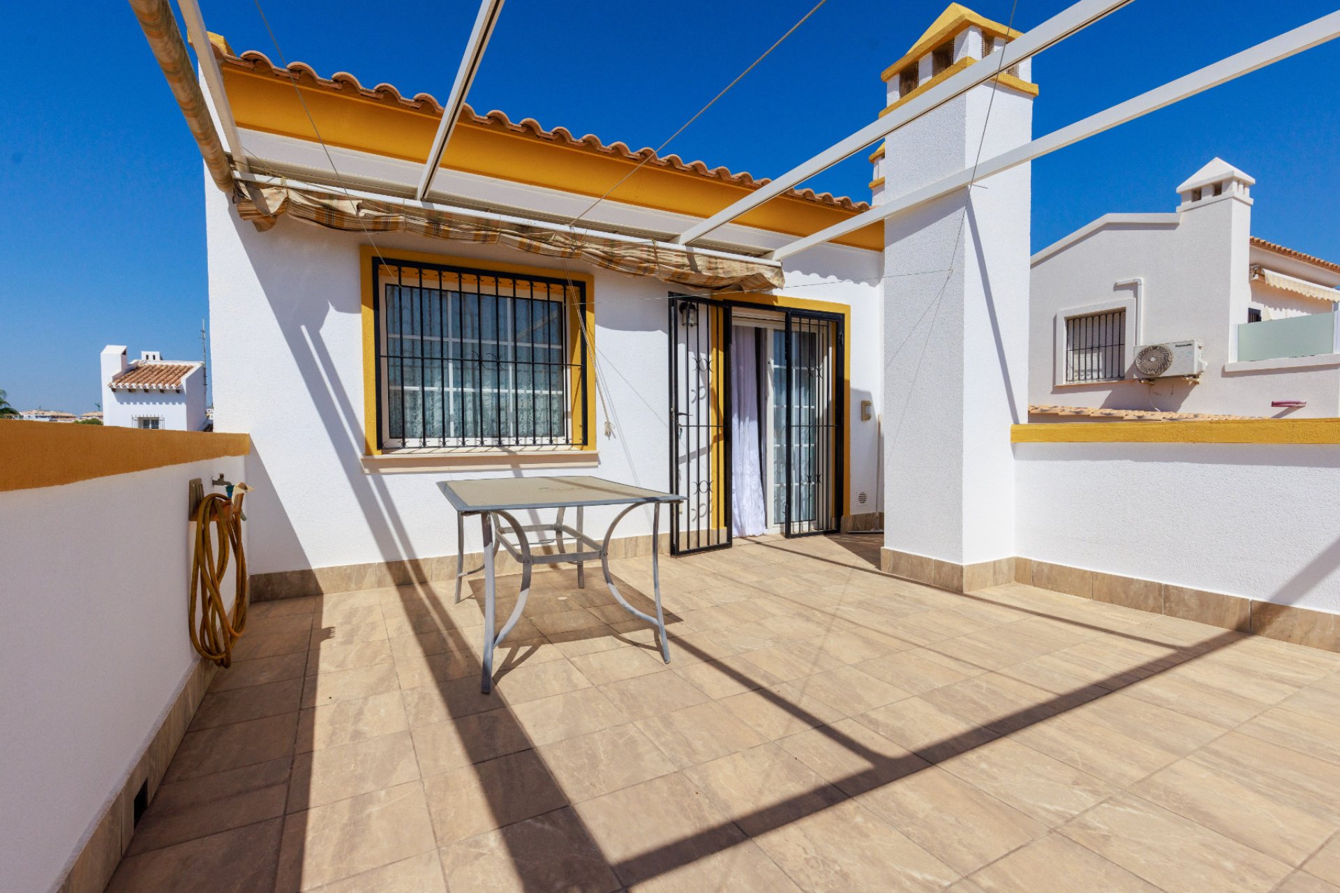 Resale - Villa -
Villamartín - La Rioja