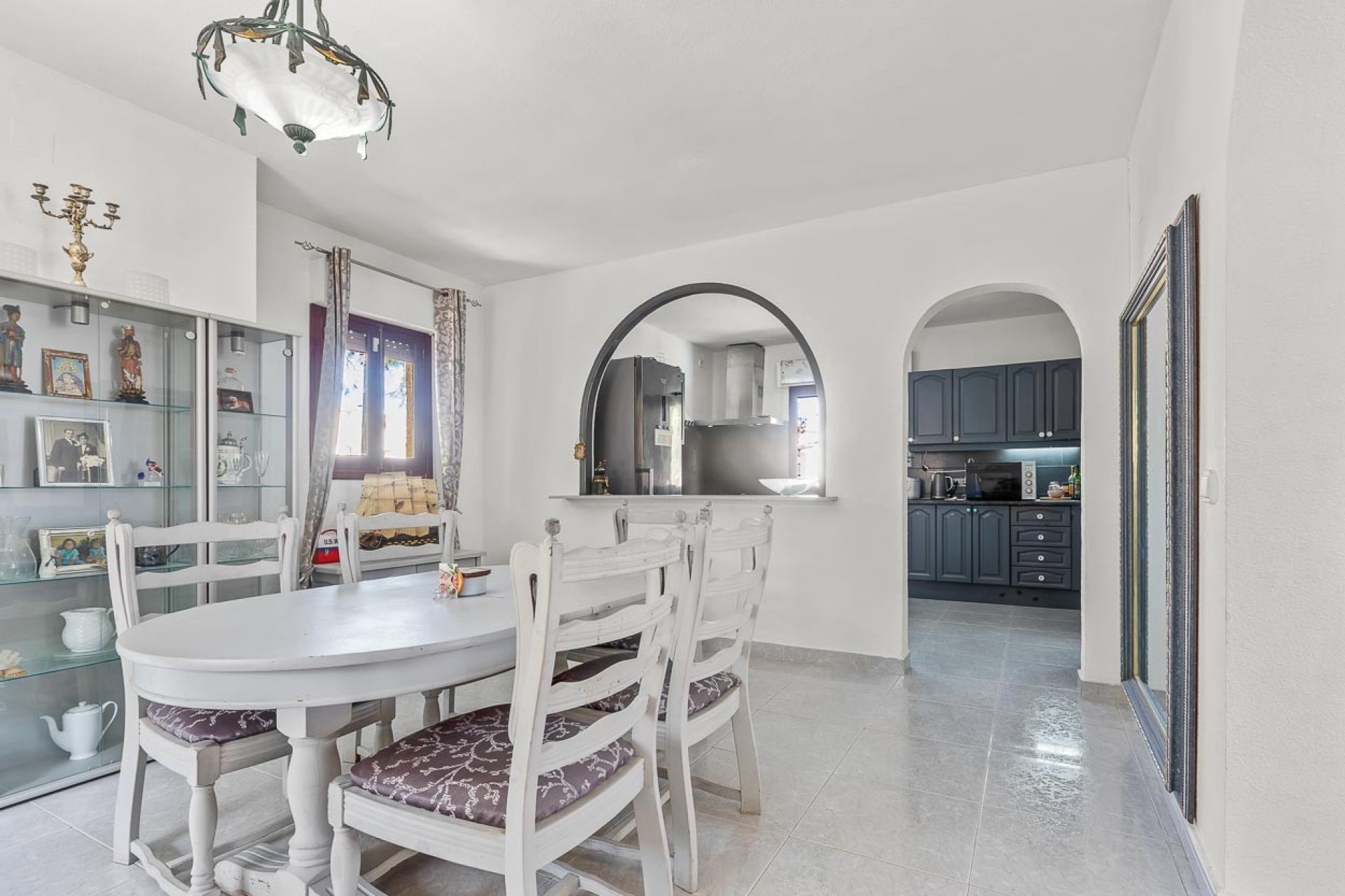 Resale - Villa -
Villamartín - Las Filipinas