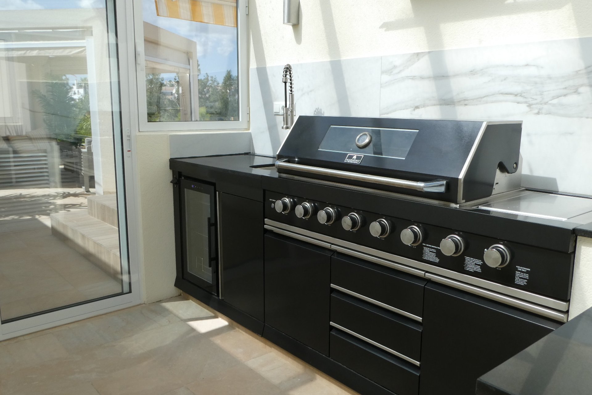 Resale - Villa -
Villamartín - Los Dolses