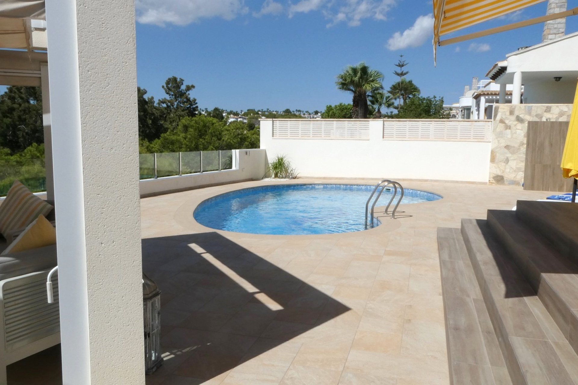 Resale - Villa -
Villamartín - Los Dolses