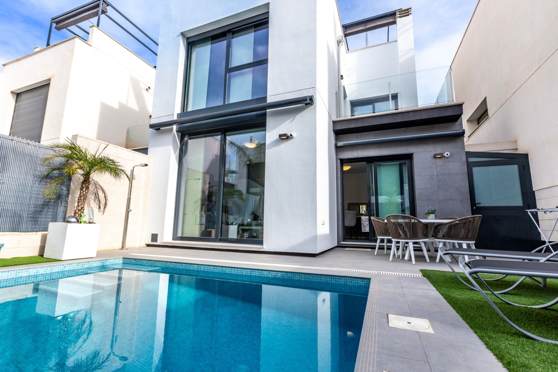 Resale - Villa -
Villamartin - Pau 26