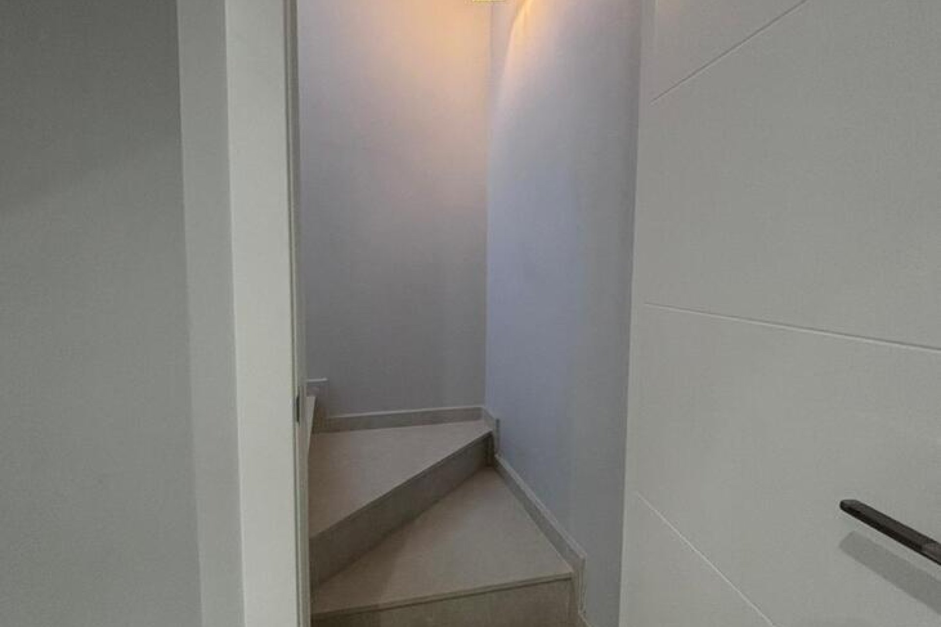 Resale - Villa -
Villamartín - PAU 8