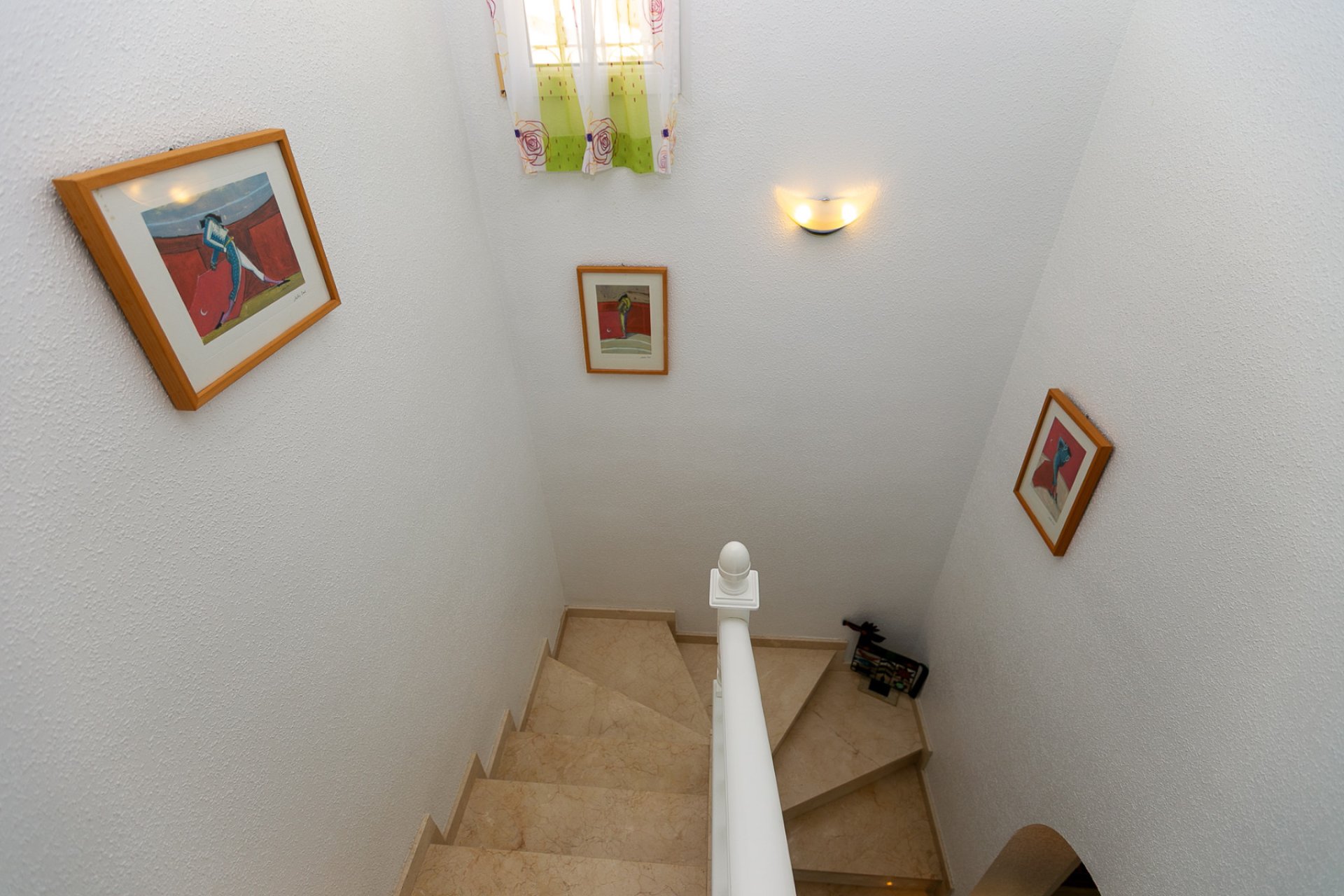 Resale - Villa -
Villamartín - Rioja