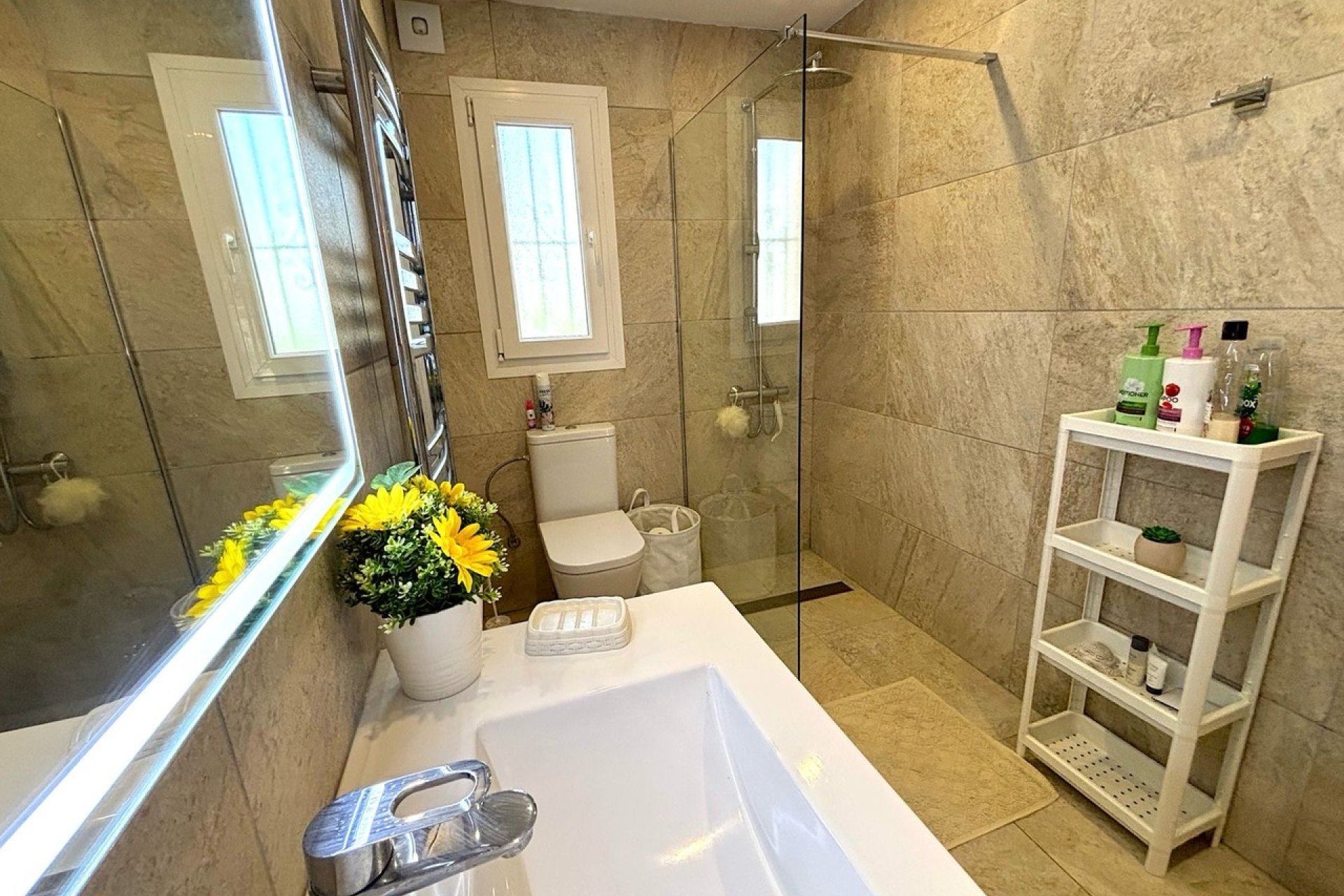 Resale - Villa -
Villamartín - Villamartin, Orihuela Costa