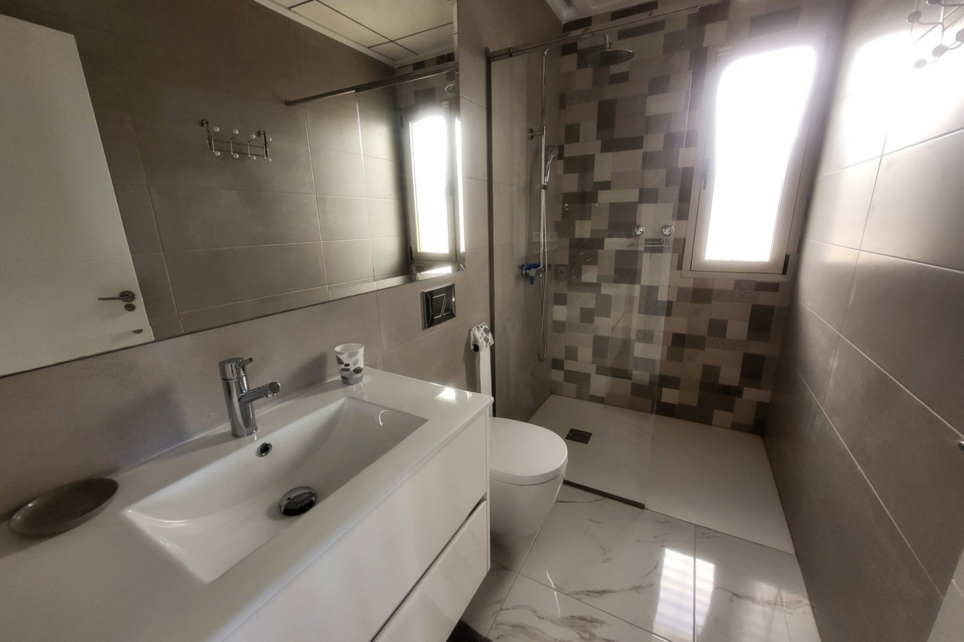 Resale - Villa -
Villamartín - Villamartin