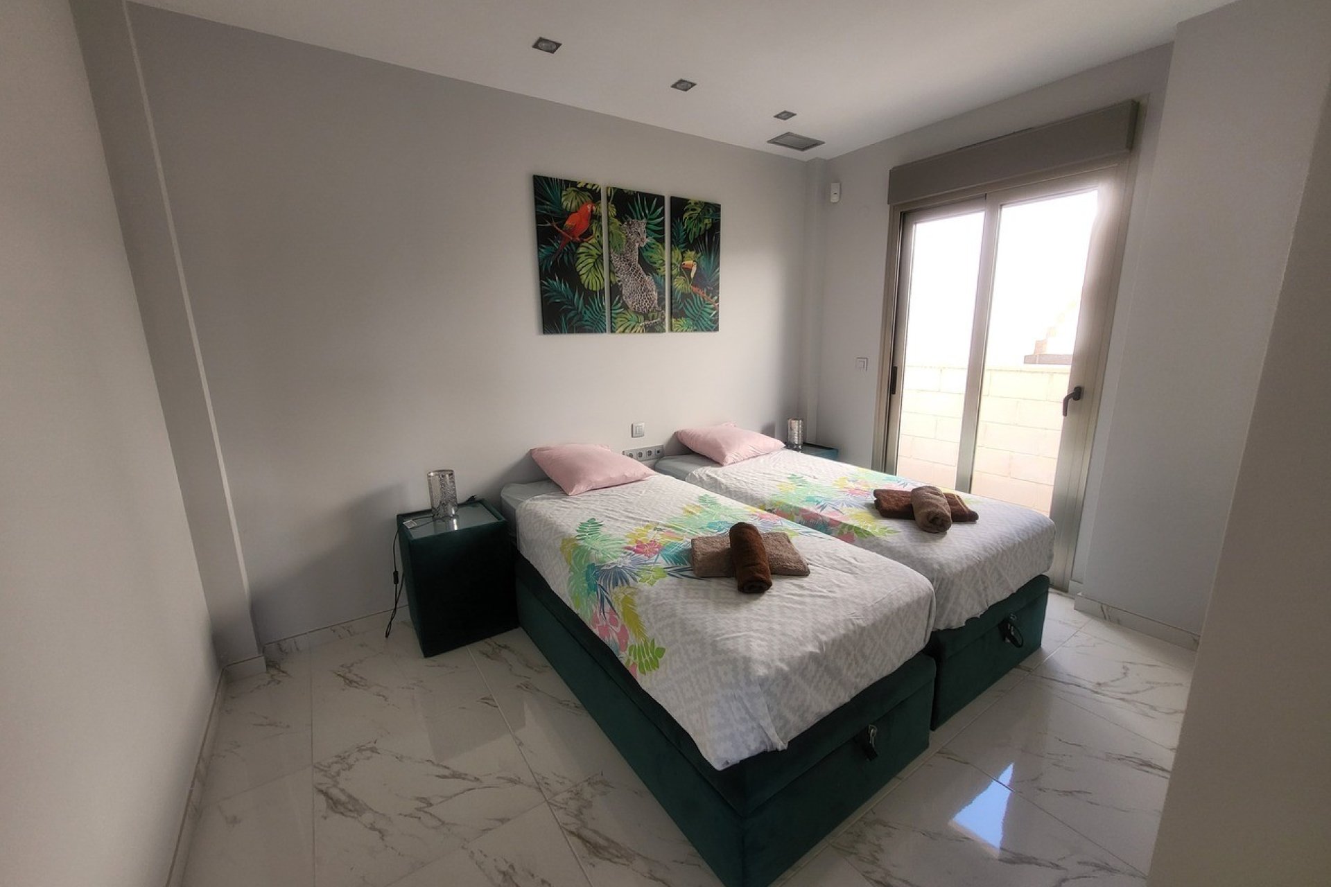 Resale - Villa -
Villamartín - Villamartin