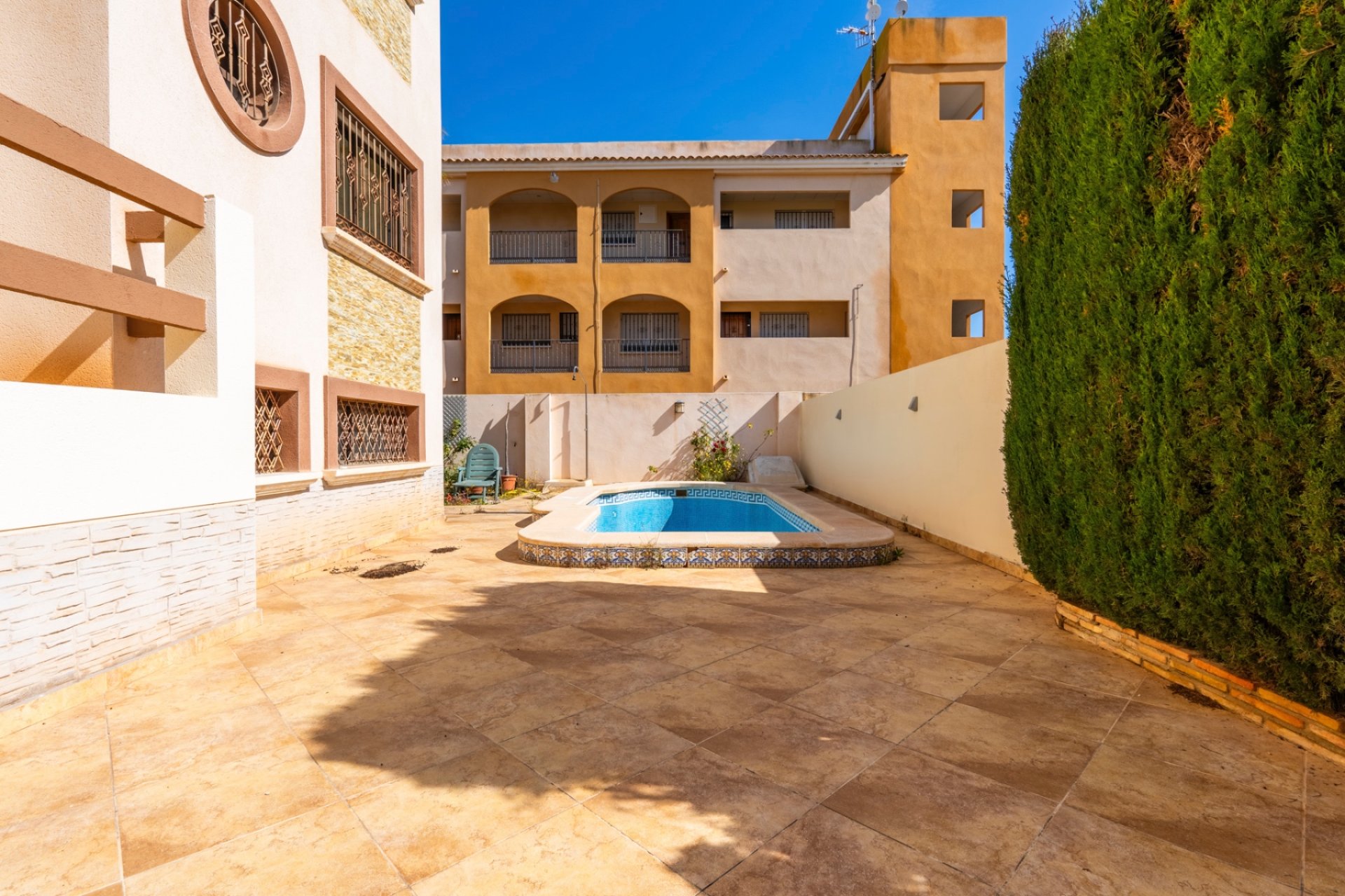 Resale - Villa -
Villamartín - Villamartin