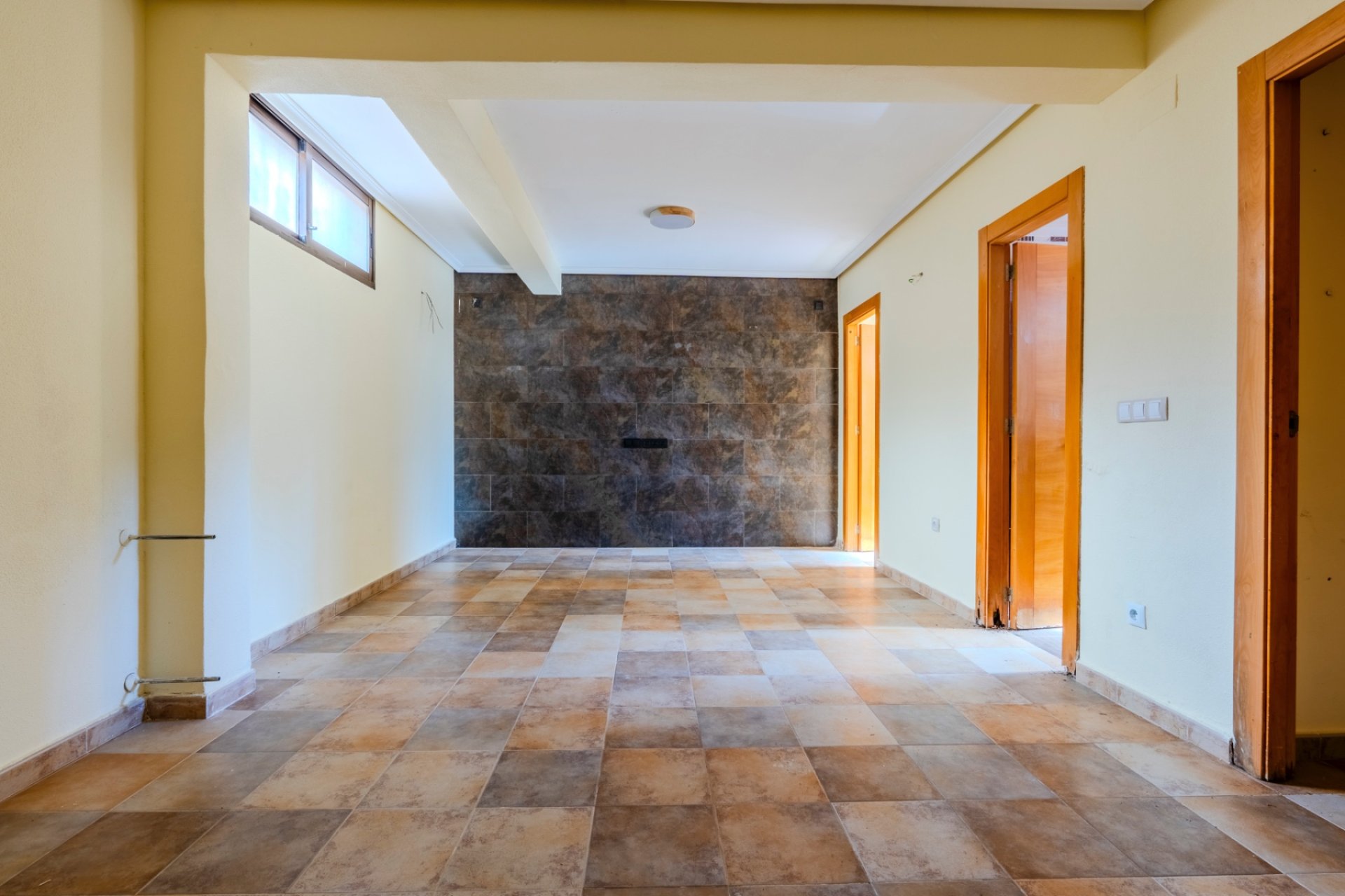 Resale - Villa -
Villamartín - Villamartin