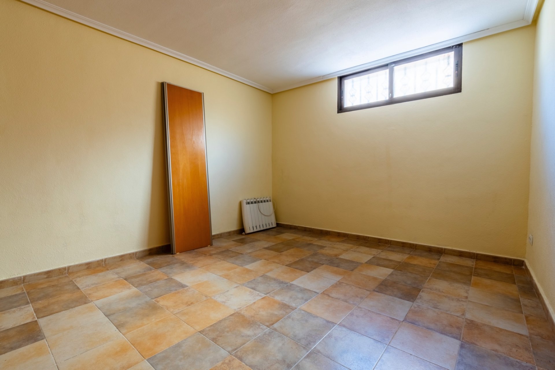 Resale - Villa -
Villamartín - Villamartin