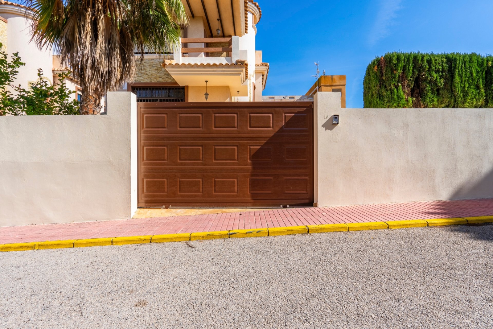 Resale - Villa -
Villamartín - Villamartin