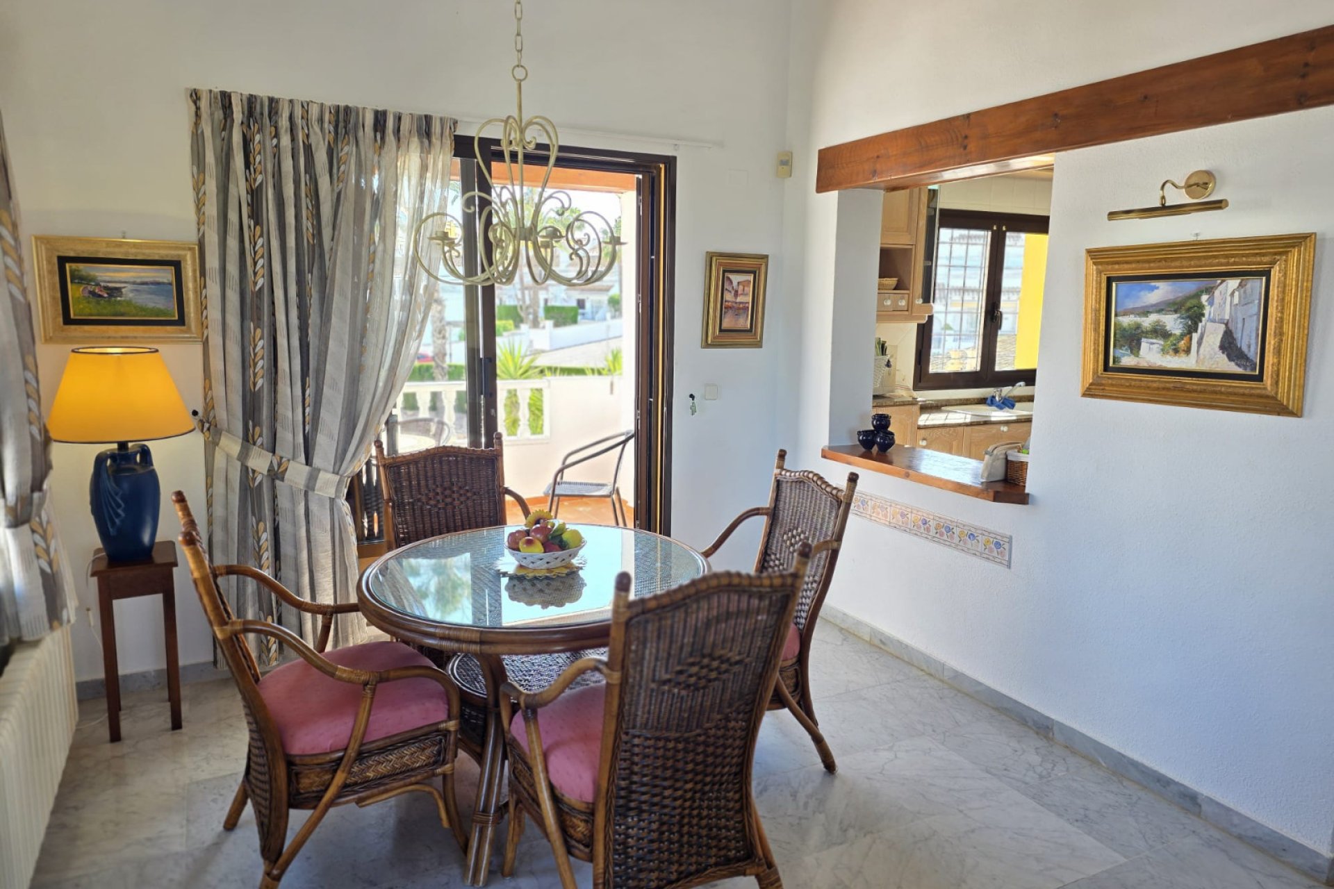 Resale - Villa -
Villamartín - Villamartin