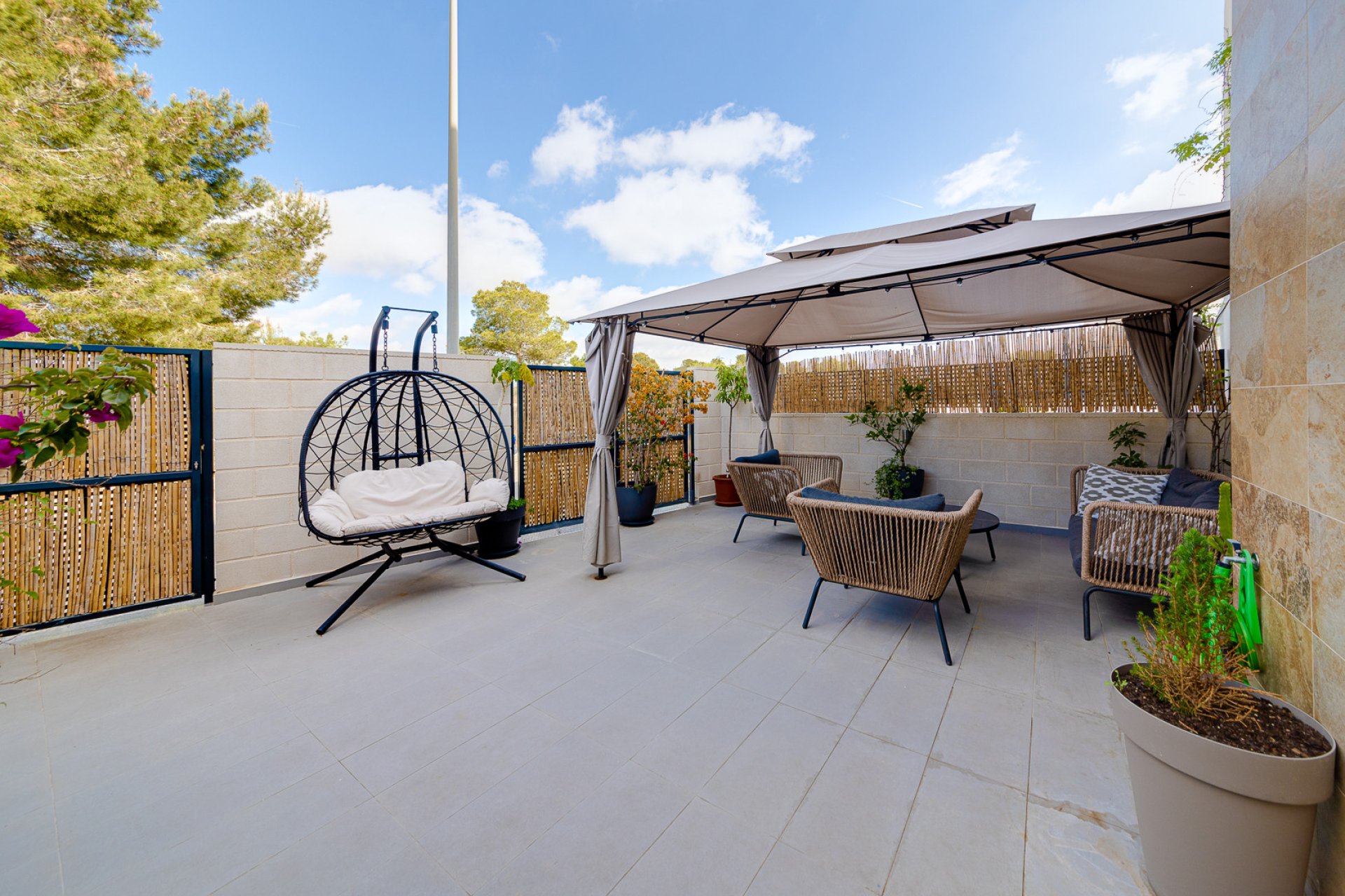Resale - Villa -
Villamartín - Villamartin