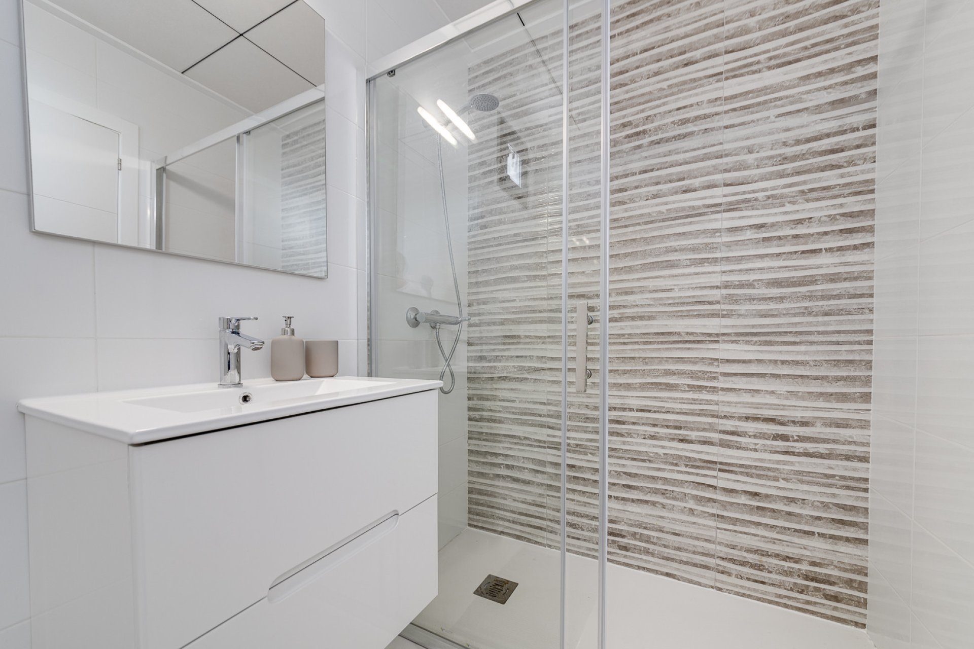 Resale - Villa -
Villamartín - Villamartin