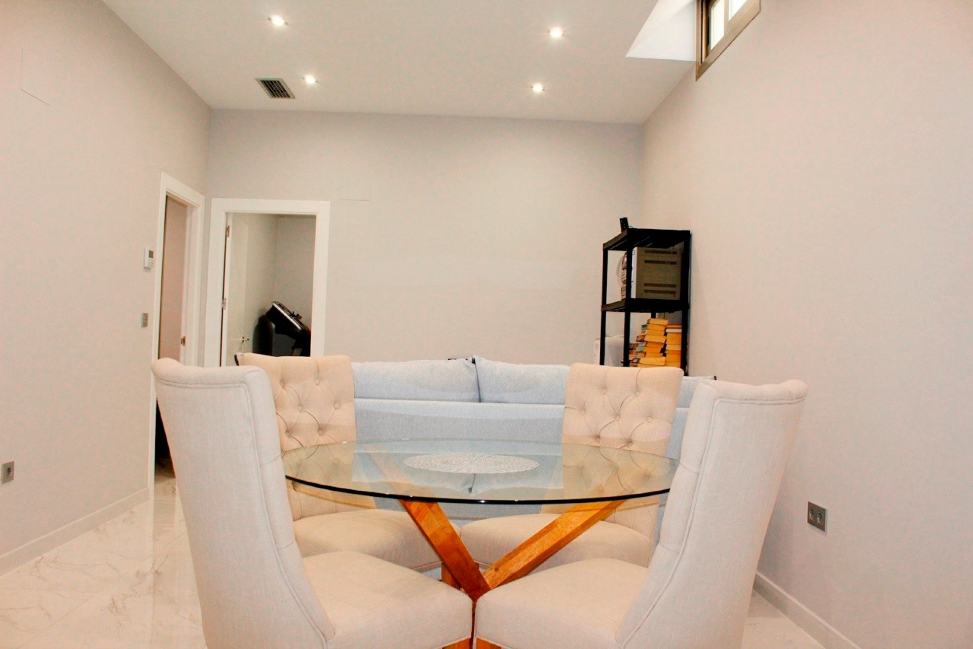 Resale - Villa -
Villamartín - Villamartin