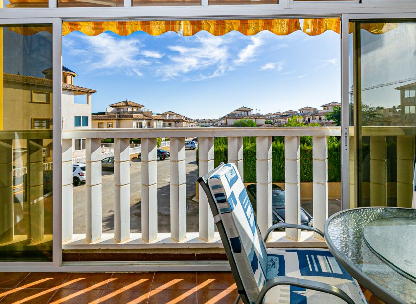 Revente - Appartement -
La Zenia