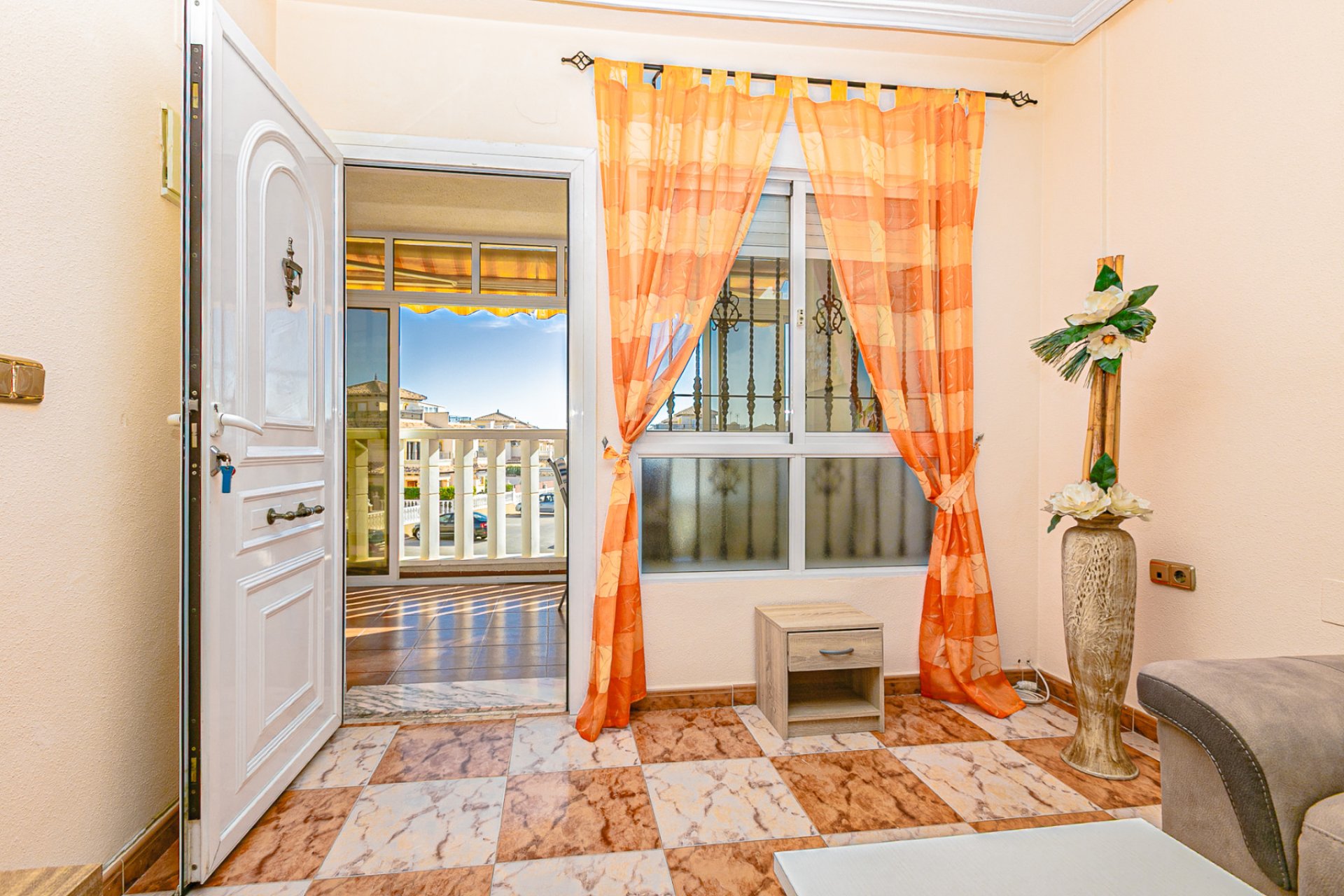 Revente - Appartement -
La Zenia