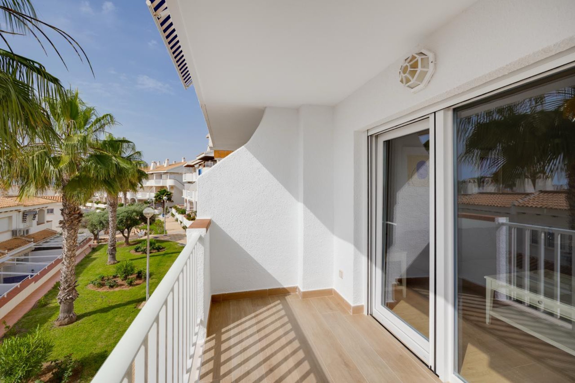 Revente - Appartement -
Orihuela Costa - Aguamarinas