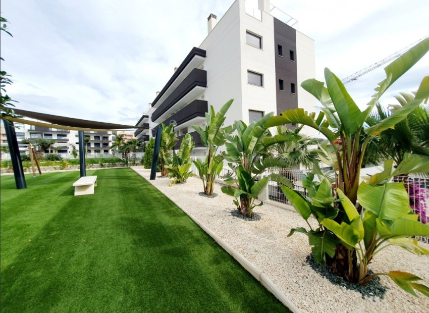 Revente - Appartement -
Orihuela Costa - Villamartin