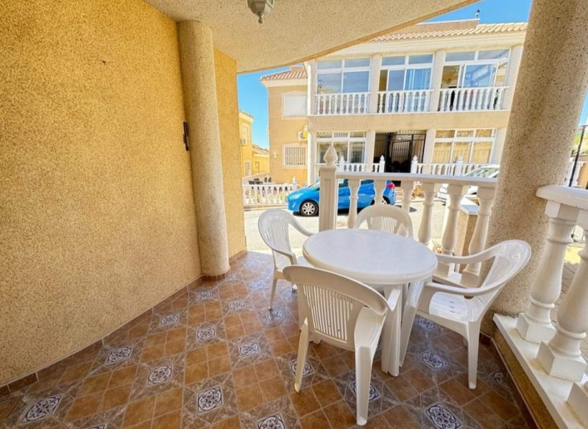 Revente - Appartement -
Orihuela Costa - Villamartin