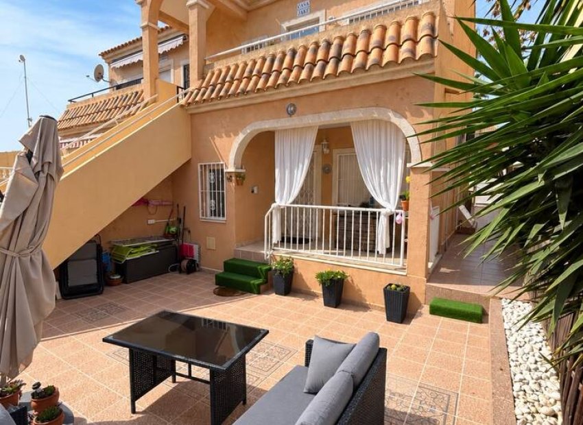 Revente - Appartement -
Orihuela Costa - Villamartin
