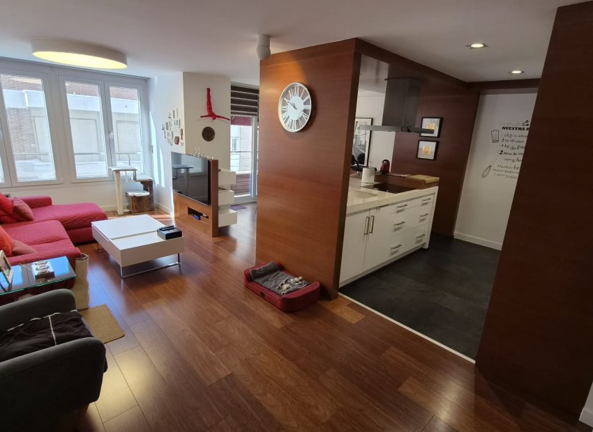 Revente - Appartement -
Torrevieja - Centro