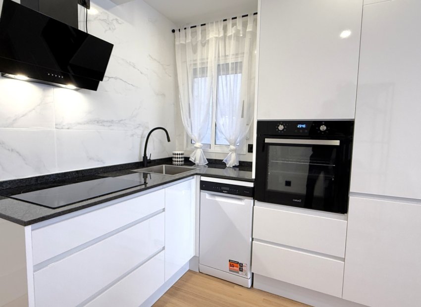 Revente - Appartement -
Torrevieja - Costa Blanca Sur