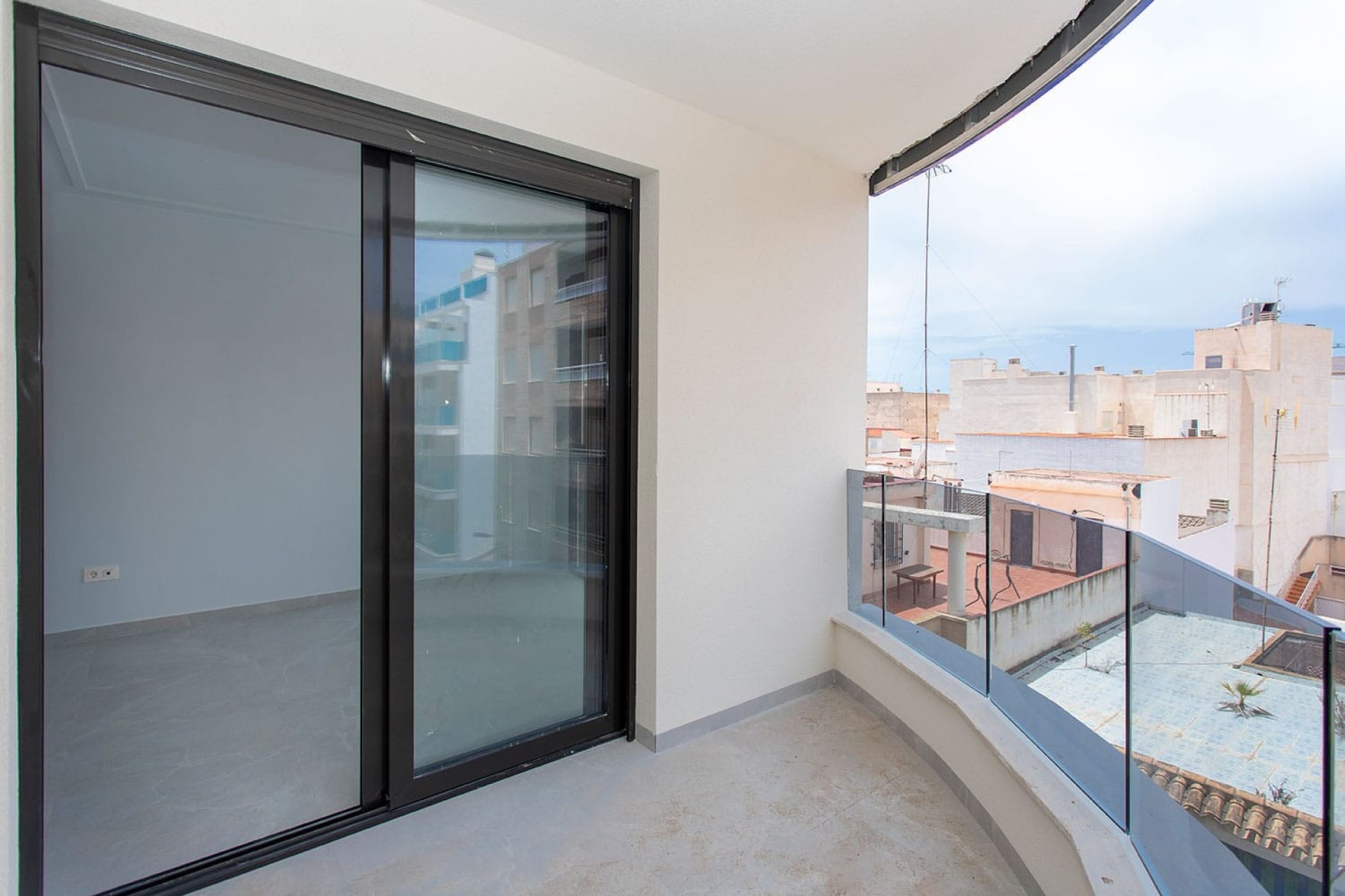 Revente - Appartement -
Torrevieja - Playa de los Locos