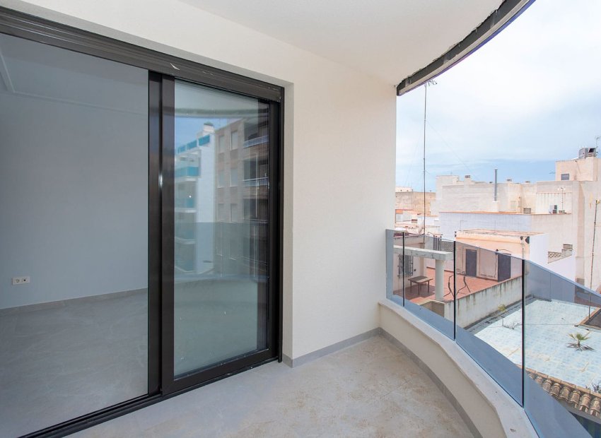 Revente - Appartement -
Torrevieja - Torrevieja Centro