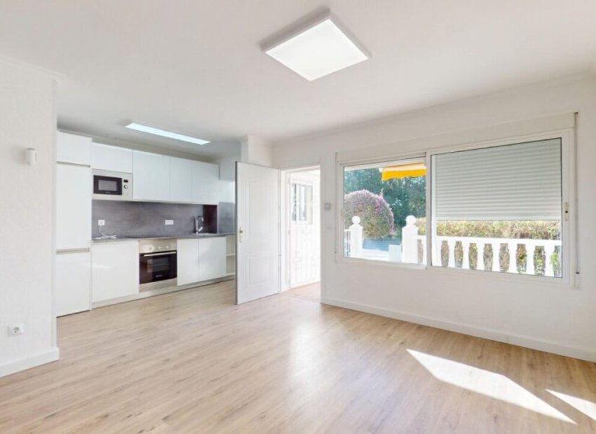 Revente - Appartement -
Villamartín - Villamartin, Orihuela Costa