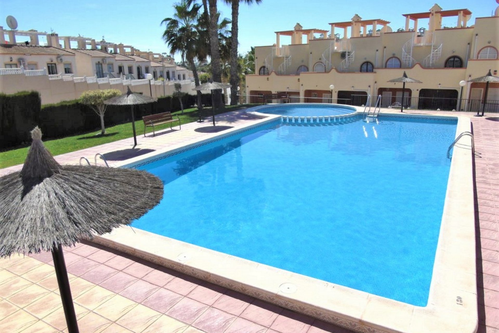 Revente - Appartement -
Villamartín - Villamartin