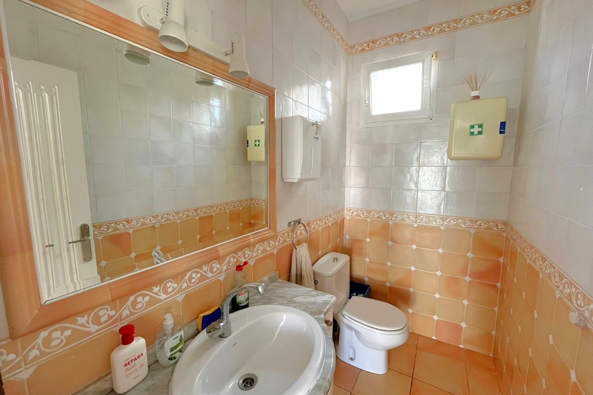 Revente - Commercial -
Orihuela Costa - Playa Flamenca